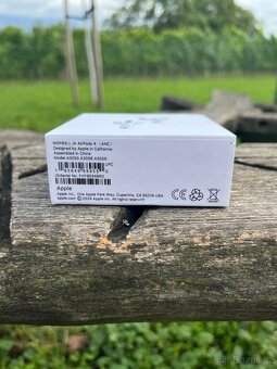 AirPods 4 generace - 2