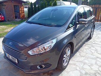 Ford S-max,7 míst,business edition,automat - 2