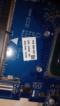 Náhradní díly z notebooku HP 15-dw (TPN-C139) - 2