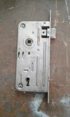 Zámek stavební  zadlabávací - 2