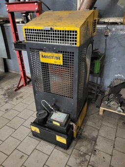 Kamna na olej Master WA 33 - 2