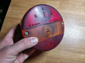 B10 Zetor Avia Liaz Tatra vlek zadní světlo PAL - 2