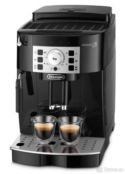 DeLonghi Magnifica S - výborný stav - 2