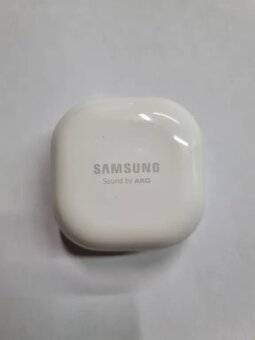 Bluetooth sluchátka Samsung Galaxy Buds Live - 2