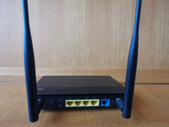 Wifi router ASUS RT-N12 - 2