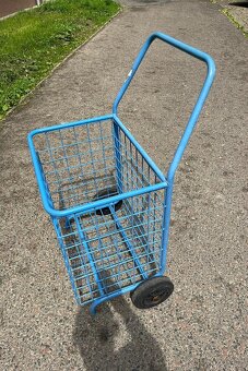 Novinový- distribuční vozík - 2