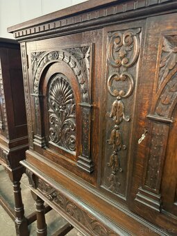 Starožitné komody (136006) - 2