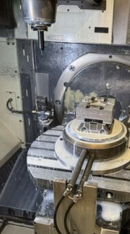 Obráběcí centra - PĚTIOSÁ CMX 50 U - 2