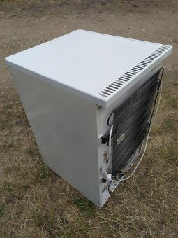 Lednice 85 cm  v dobrém stavu - 2