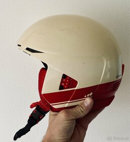 retro helma - 2