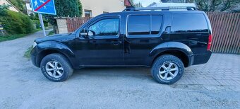 Prodám Nissan Pathfinder - 2