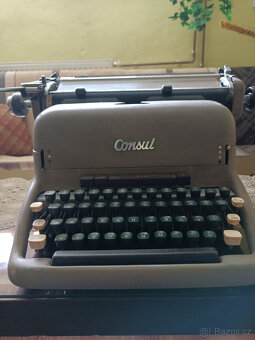 Psací stroj Consul - 2