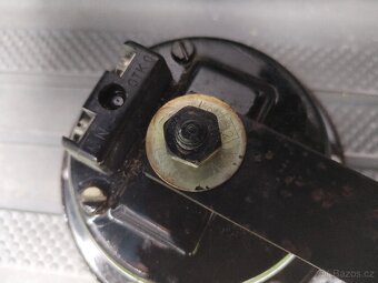 ORIGINÁL NEPOUŽITÝ KLAKSON 12V JAWA ČZ - 2