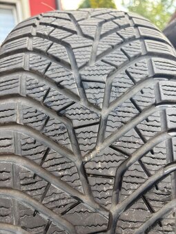 zimní pneu Yokohama 235/55/R18 - 2