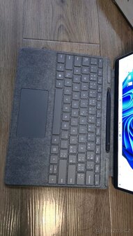 Microsoft surface pro 8 - 2