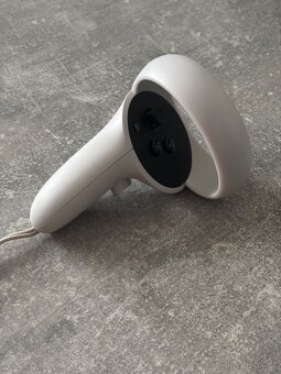 Oculus Quest 2 - 2