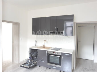 Milovice, pronájem bytu 2 + kk, 34 m2 v Milovicích okr. Nymb - 2