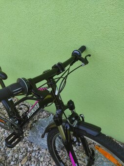 Značkové dětské kolo SPECIALIZED 24" (černá/fialová) - 2