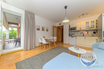 Pronájem bytu 2+kk 52 m² - 2
