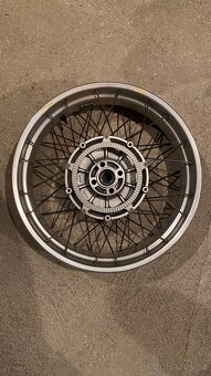 Zadní kolo BMW R1150 GS - 2