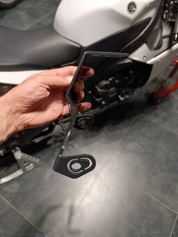 Držák SPZ Yamaha R1 - 2