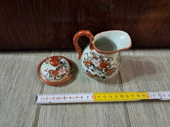 Stará čínská konvička značená - 2