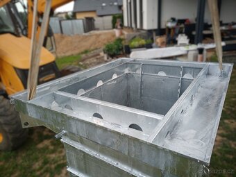 Koupací bazén - koupací nádrž k posezení do terasy - 2