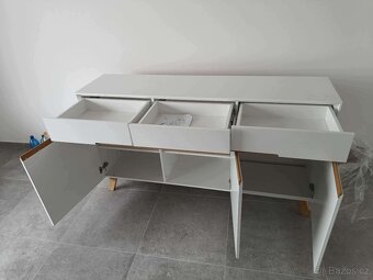 Komoda / skříňka NORDIC - š.169cm - dub/bílá matná - 2