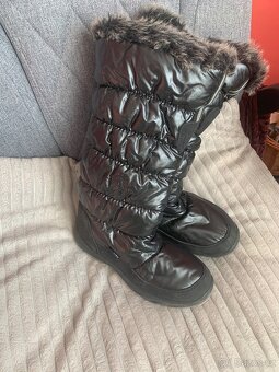 DÁMSKÉ ZNAČKOVÉ SNĚHULE, zn: OX HORN,vel: 39 - 2