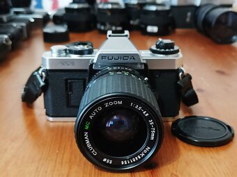 FUJICA AX-1 (Clubman MC Auto Zoom 35-75mm) - 1980 - 2