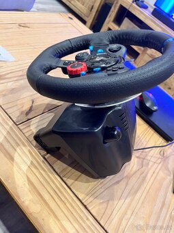 Logitech G29 Driving Force pro PS3, PS4, PS5 a PC - 2