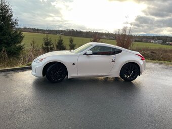 Nissan 370Z - 2