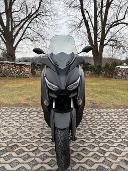 YAHAMA X-MAX 300 - 2