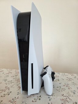 Playstation 5 s mechanikou - 2