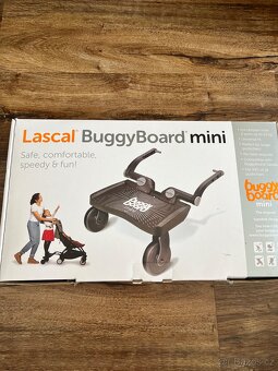 Stupátko ke kočárku BuggyBoard mini - 2
