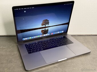 MacBook Pro 15'' 2017 / i7 / 16GB / 512GB SSD / Space Gray - 2