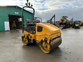 Vibrační válec Volvo DD25B - 2