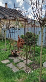 Opora k růžím,lavička kovová zahradní dekorace - 2