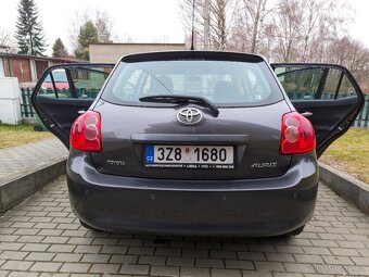Toyota Auris 1.6 97kw 2009 - 2