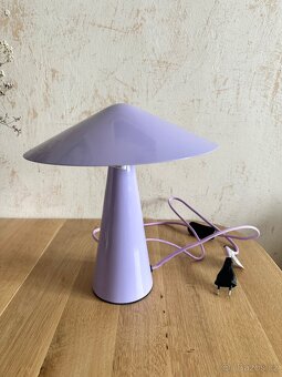 Fialová kovová lampa HM - nová - 2