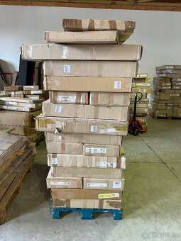 12 Paket nevého koupelnového nábytku - 2