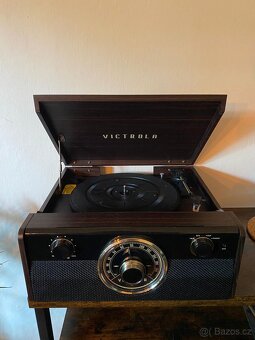 Gramofon Victrola VTA-240B NOVÝ - 2