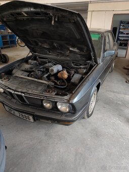BMW E28 524 TD - 2