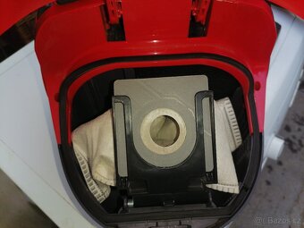 Sáčkový vysavač Sencor 1400 Wattů - 2