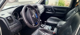 Prodám nepojízdné Mitsubishi Pajero IV - 2