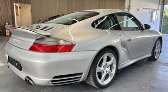 Porsche 911 Turbo (typ 996) ve verzi Coupé - 2