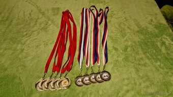 Medaile 10 kusů - 2