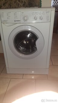 Automatická pračka Indesit IWSC51051 - 2