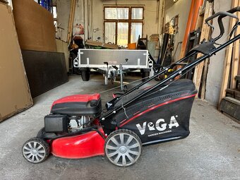 Sekačka na trávu s pojezdem - 2