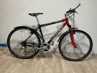 Značkové trekové kolo KELLYS 28” - 2